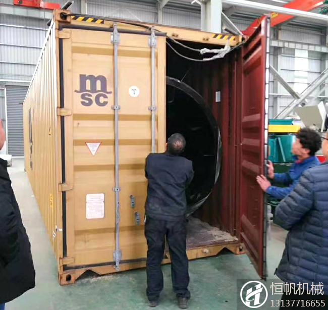 搶占有機(jī)肥設(shè)備出口新藍(lán)海 恒帆機(jī)械成功登陸芬蘭(圖3) 有機(jī)肥設(shè)備裝箱封閉