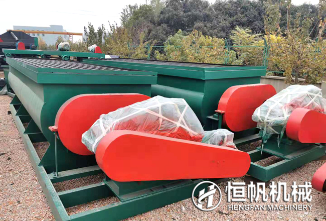 糞便有機肥肥料廠區(qū)建設與有機肥設備購買投資與收益(圖3) 有機肥料攪拌機