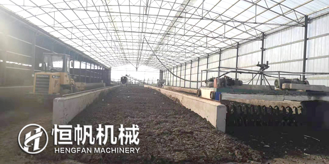 有機(jī)肥發(fā)酵過(guò)程中常見(jiàn)的問(wèn)題與解決方法(圖1) 有機(jī)肥發(fā)酵現(xiàn)場(chǎng)