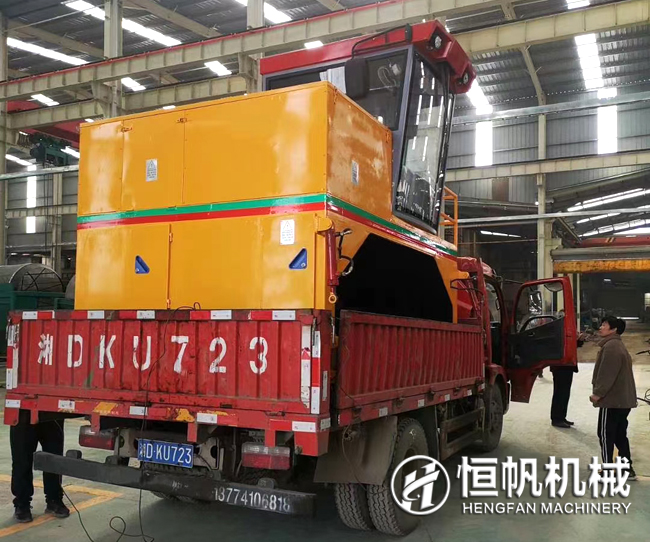 加班加點履帶式翻堆機發(fā)送至山西運城(圖2) 履帶式翻堆機